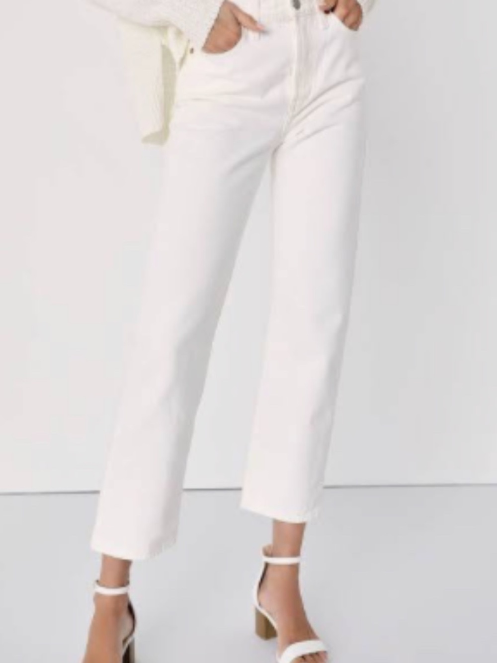 Levi's White Cropped Ankle Jeans